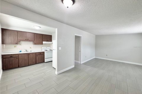Appartement à louer à Winter Haven, Floride: 1 chambre, 58.99 m2 № 2415058 - photo 5