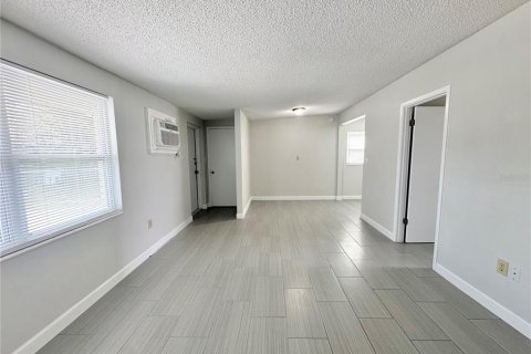 Appartement à louer à Winter Haven, Floride: 1 chambre, 58.99 m2 № 2415058 - photo 3