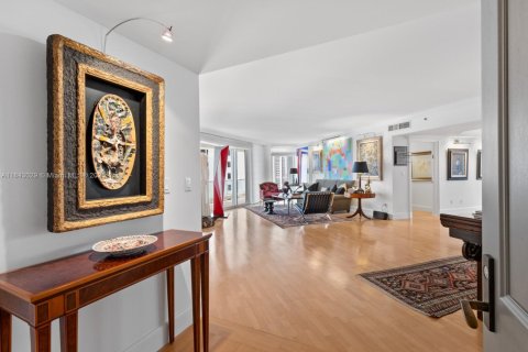 Condo in Aventura, Florida, 3 bedrooms  № 1940164 - photo 2