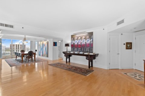 Condo in Aventura, Florida, 3 bedrooms  № 1940164 - photo 1