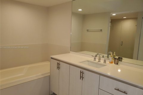 Condominio en alquiler en Aventura, Florida, 3 dormitorios, 242.01 m2 № 1958039 - foto 17
