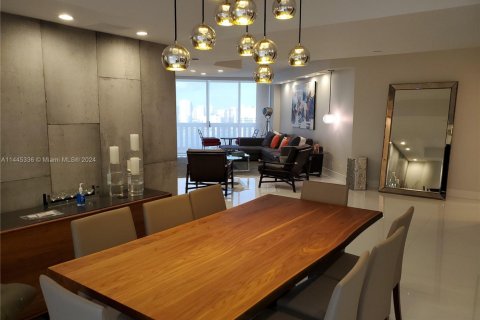 Condominio en alquiler en Aventura, Florida, 3 dormitorios, 242.01 m2 № 1958039 - foto 8