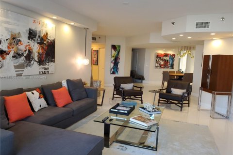 Condominio en alquiler en Aventura, Florida, 3 dormitorios, 242.01 m2 № 1958039 - foto 2