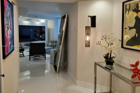 Condominio en alquiler en Aventura, Florida, 3 dormitorios, 242.01 m2 № 1958039 - foto 4