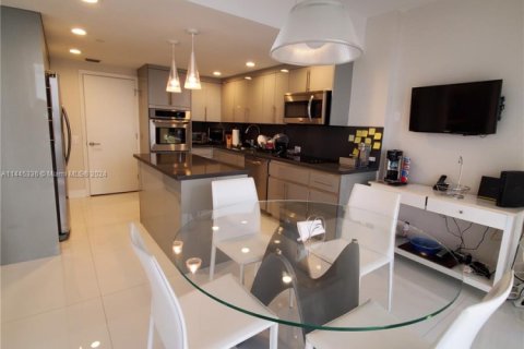 Condominio en alquiler en Aventura, Florida, 3 dormitorios, 242.01 m2 № 1958039 - foto 6