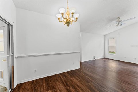 House in Apopka, Florida 3 bedrooms, 156.73 sq.m. № 1879934 - photo 15