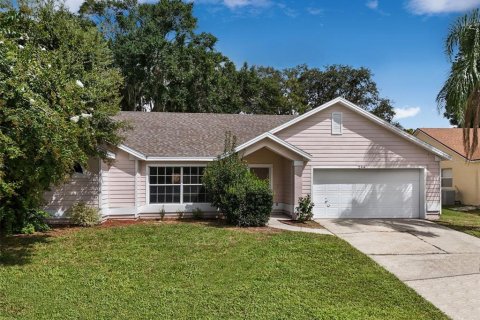 House in Apopka, Florida 3 bedrooms, 156.73 sq.m. № 1879934 - photo 1
