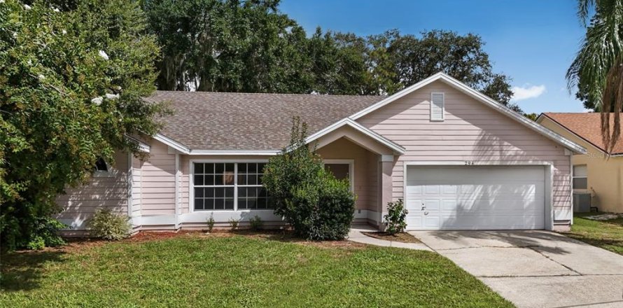 House in Apopka, Florida 3 bedrooms, 156.73 sq.m. № 1879934