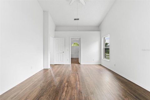 House in Apopka, Florida 3 bedrooms, 156.73 sq.m. № 1879934 - photo 22