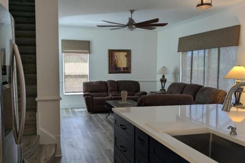 House in Valrico, Florida 5 bedrooms, 259.2 sq.m. № 2377885 - photo 14