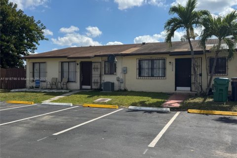 Townhouse in Homestead, Florida 3 bedrooms, 111.48 sq.m. № 1777621 - photo 6