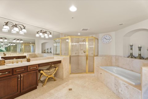 Condo in Hutchinson Island South, Florida, 4 bedrooms № 2185173 - photo 28