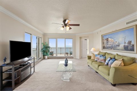 Condo in Hutchinson Island South, Florida, 4 bedrooms № 2185173 - photo 15