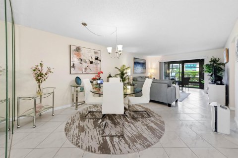Condo in Delray Beach, Florida, 2 bedrooms  № 2362029 - photo 13