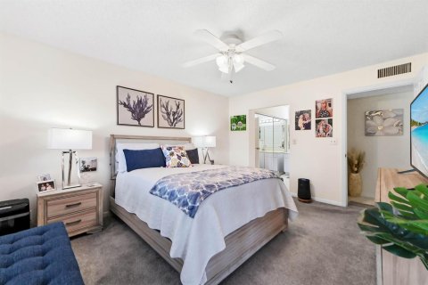 Condo in Delray Beach, Florida, 2 bedrooms  № 2362029 - photo 22