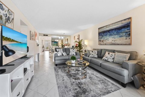 Condo in Delray Beach, Florida, 2 bedrooms  № 2362029 - photo 19