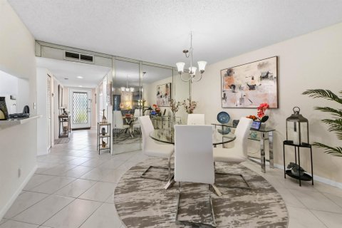 Condo in Delray Beach, Florida, 2 bedrooms  № 2362029 - photo 15