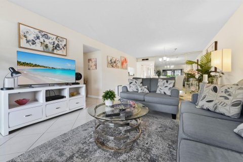 Condo in Delray Beach, Florida, 2 bedrooms  № 2362029 - photo 20