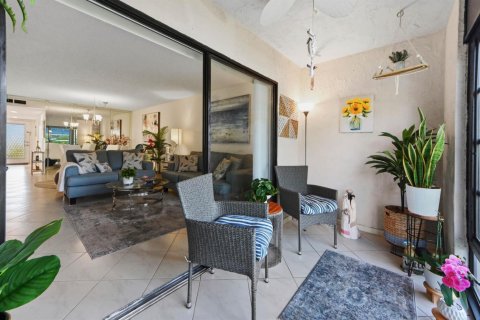 Condo in Delray Beach, Florida, 2 bedrooms  № 2362029 - photo 27