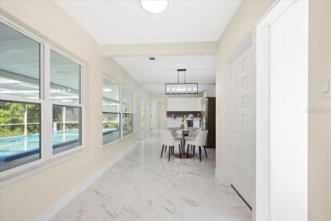 House in Lakeland, Florida 4 bedrooms, 182.83 sq.m. № 2236433 - photo 7
