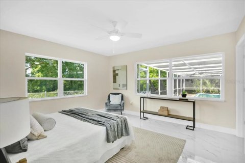 House in Lakeland, Florida 4 bedrooms, 182.83 sq.m. № 2236433 - photo 12