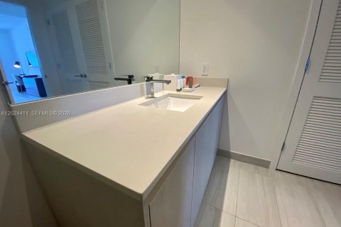 Copropriété à vendre à Hollywood, Floride: 2 chambres, 98.01 m2 № 2257304 - photo 19