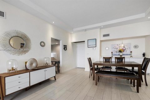 Снять в аренду кондоминиум в Санни-Айлс-Бич, Флорида 2 спальни, 126.07м2, № 1985912 - фото 6