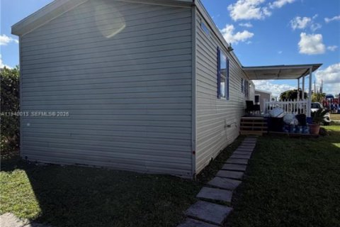 Villa ou maison à vendre à Homestead, Floride: 3 chambres № 1999098 - photo 27