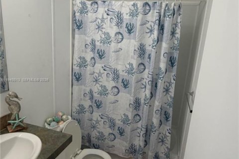 Villa ou maison à vendre à Homestead, Floride: 3 chambres № 1999098 - photo 12