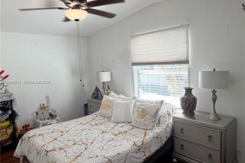 Villa ou maison à vendre à Homestead, Floride: 3 chambres № 1999098 - photo 8