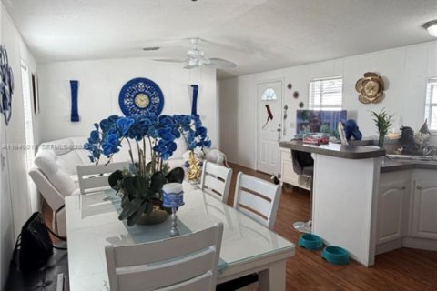 Villa ou maison à vendre à Homestead, Floride: 3 chambres № 1999098 - photo 24