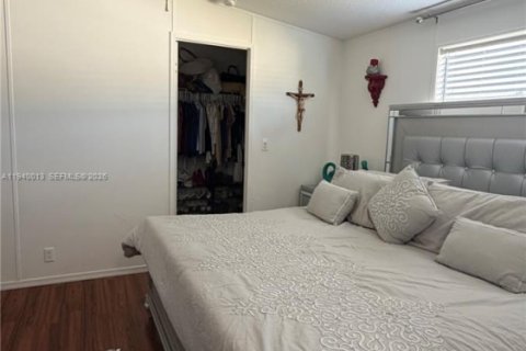 Villa ou maison à vendre à Homestead, Floride: 3 chambres № 1999098 - photo 21