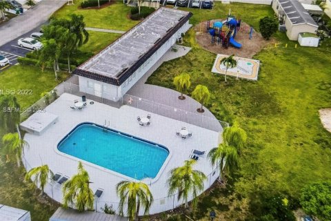 Villa ou maison à vendre à Homestead, Floride: 3 chambres № 1999098 - photo 5