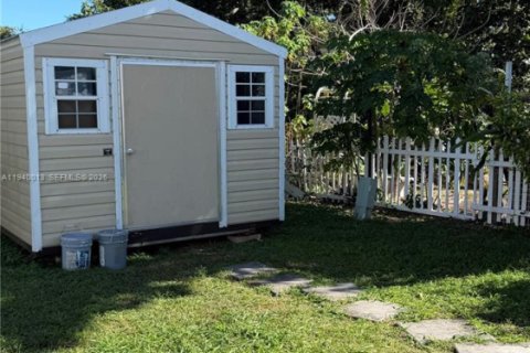 Villa ou maison à vendre à Homestead, Floride: 3 chambres № 1999098 - photo 25