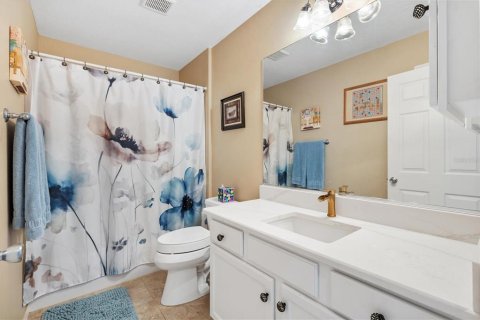House in The Villages, Florida 2 bedrooms, 115.2 sq.m. № 2212629 - photo 18