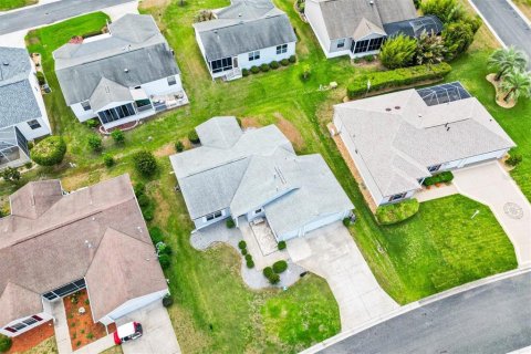 House in The Villages, Florida 2 bedrooms, 115.2 sq.m. № 2212629 - photo 27