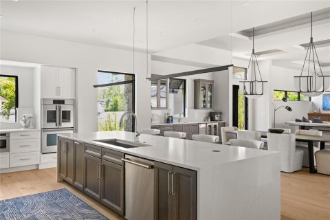 Casa en venta en New Smyrna Beach, Florida, 5 dormitorios, 441.47 m2 № 1725628 - foto 16