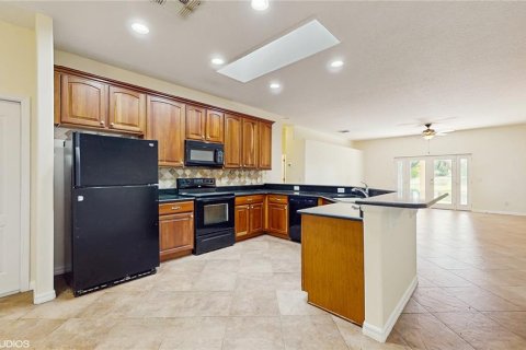 Casa en venta en Kissimmee, Florida, 4 dormitorios, 234.11 m2 № 1850009 - foto 8