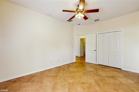 Casa en venta en Kissimmee, Florida, 4 dormitorios, 234.11 m2 № 1850009 - foto 15