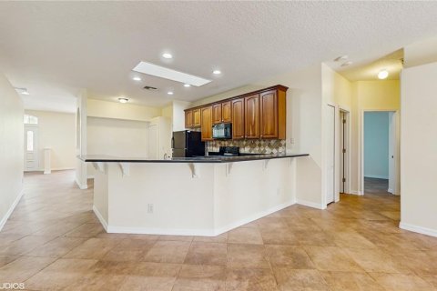 Casa en venta en Kissimmee, Florida, 4 dormitorios, 234.11 m2 № 1850009 - foto 10