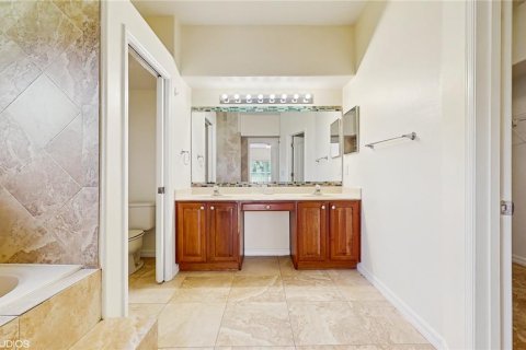 Casa en venta en Kissimmee, Florida, 4 dormitorios, 234.11 m2 № 1850009 - foto 23
