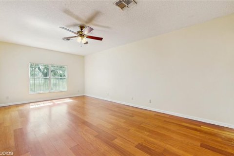 Casa en venta en Kissimmee, Florida, 4 dormitorios, 234.11 m2 № 1850009 - foto 19