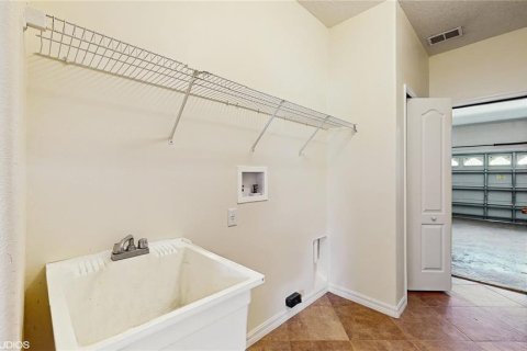 Casa en venta en Kissimmee, Florida, 4 dormitorios, 234.11 m2 № 1850009 - foto 27