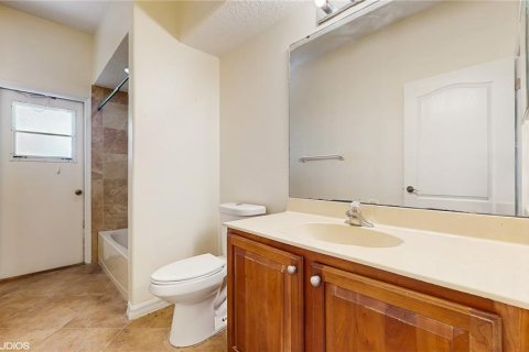 Casa en venta en Kissimmee, Florida, 4 dormitorios, 234.11 m2 № 1850009 - foto 18