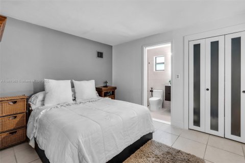 Снять в аренду виллу или дом в Майами, Флорида 4 спальни, 196.58м2, № 1925055 - фото 16