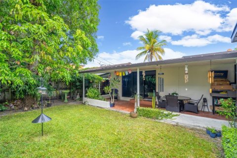 Снять в аренду виллу или дом в Майами, Флорида 4 спальни, 196.58м2, № 1925055 - фото 22