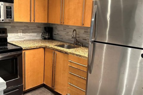 Condominio en alquiler en Miami Beach, Florida, 1 dormitorio, 50.45 m2 № 2428250 - foto 6