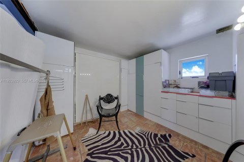 Купить кондоминиум в Майами-Бич, Флорида 3 спальни, 156.08м2, № 1982470 - фото 11