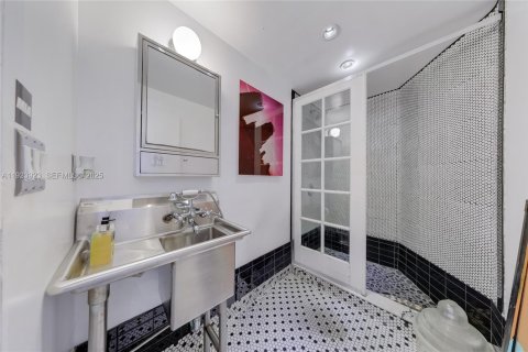 Купить кондоминиум в Майами-Бич, Флорида 3 спальни, 156.08м2, № 1982470 - фото 9