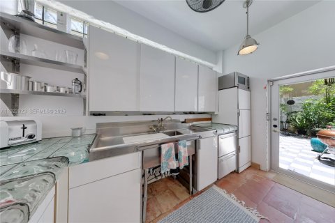 Купить кондоминиум в Майами-Бич, Флорида 3 спальни, 156.08м2, № 1982470 - фото 7